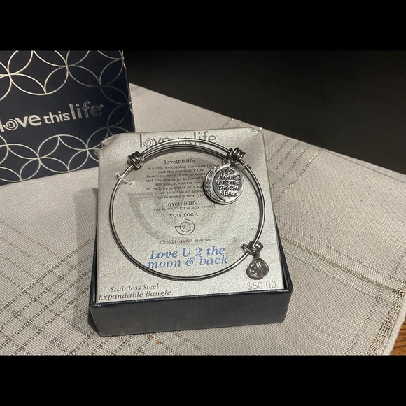 Love This Life 🦩Bangle - Picture 3 of 5